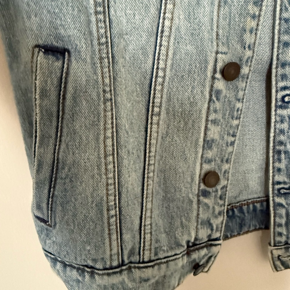Abercrombie & Fitch Light Blue Denim Blue Jeans Jacket men size small - Picture 3 of 3